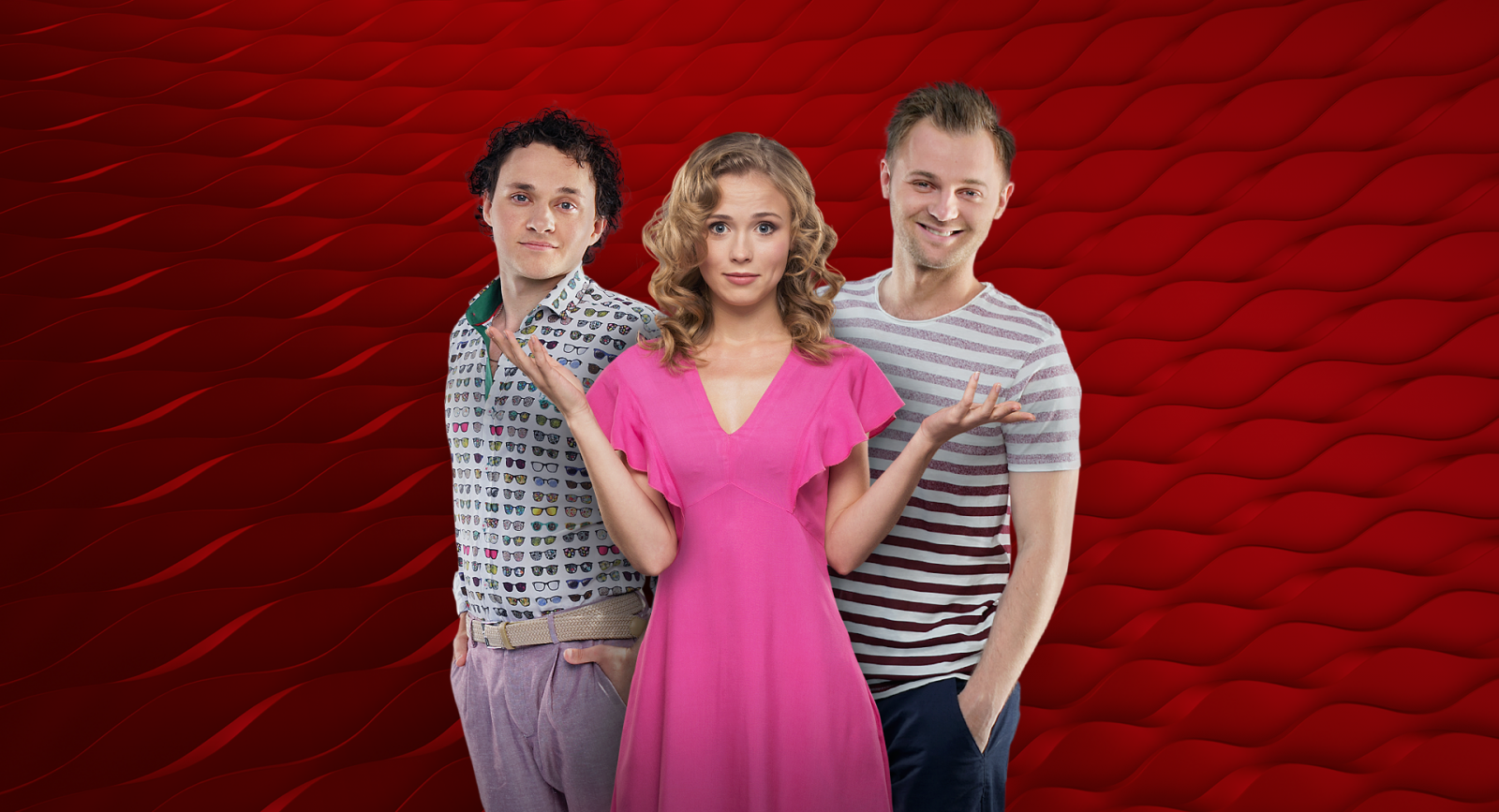 Звезда сериала "Село на миллион" Анна Кошмал показала фото в свадебном платье